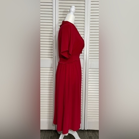 Small Metro 7 Red Ruffle V-Neck Overlap Short Sleeve Dress - Picture 4 of 6